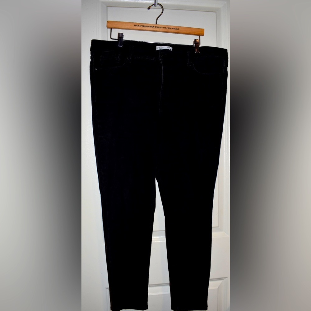 Women’s Nine West Black Leggings